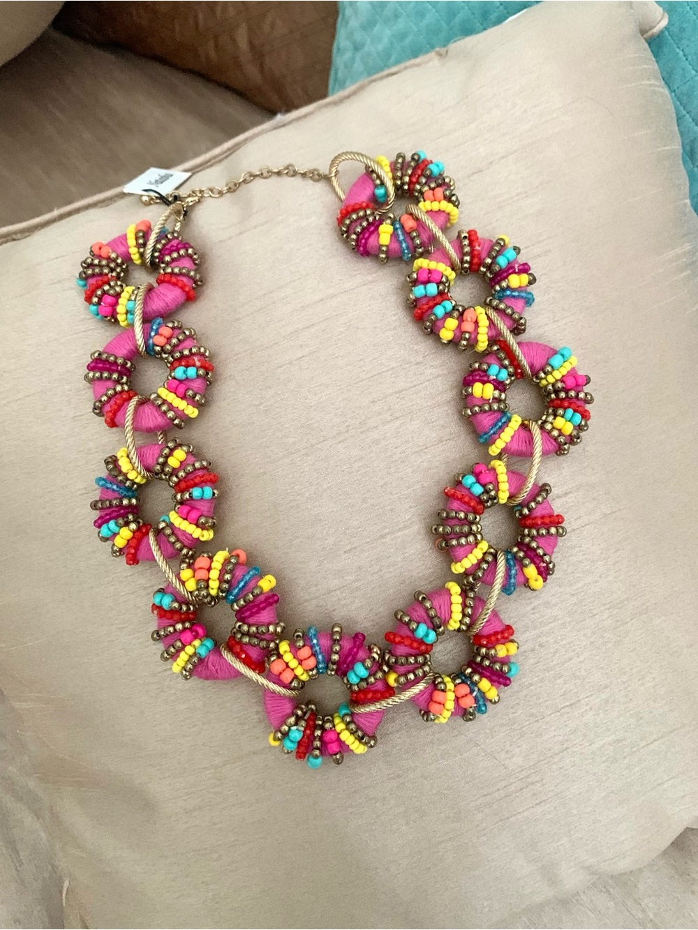 NWT Natasha Whimsical Candy Pink Gold Beaded Necklace - Picture 6 of 7